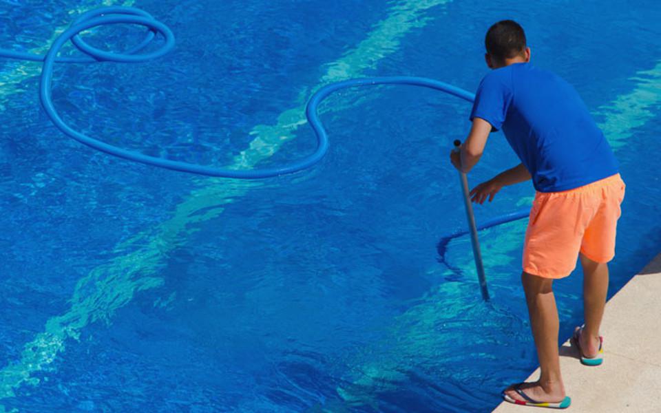 traitement entretien piscine